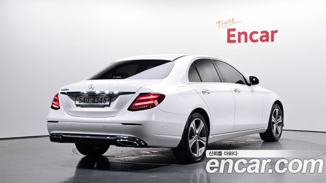 Mercedes-Benz E-Class (W213) E220d Avantgarde 2019 — фото 2