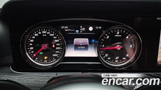 Mercedes-Benz E-Class (W213) E220d Avantgarde 2019 — фото 8