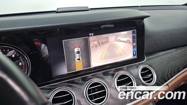Mercedes-Benz E-Class (W213) E220d Avantgarde 2019 — фото 20