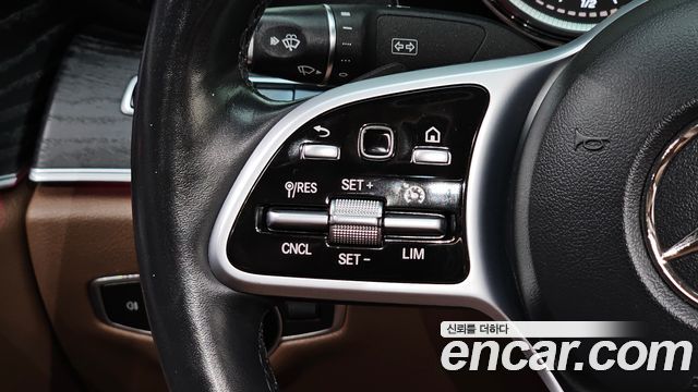 Mercedes-Benz E-Class (W213) E220d Avantgarde 2019 — фото 35