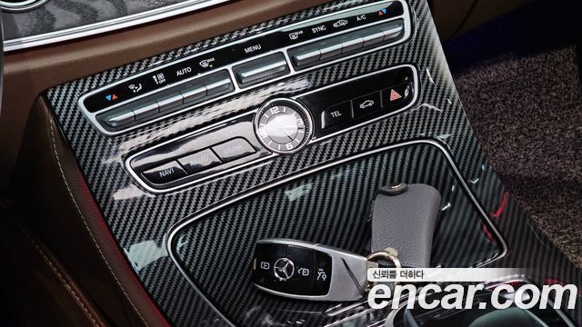 Mercedes-Benz E-Class (W213) E220d Avantgarde 2019 — фото 37