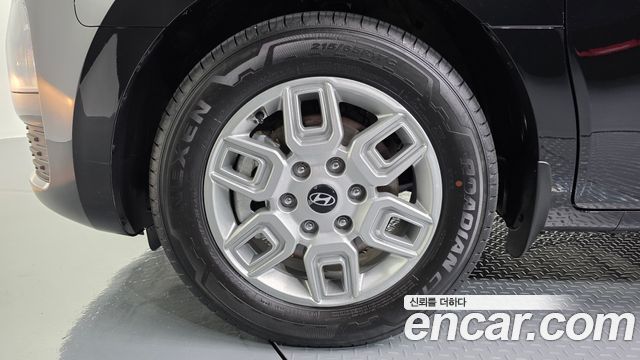 Hyundai Staria HEV 1.6T Cargo 5-Seater Modern 2026 — фото 5