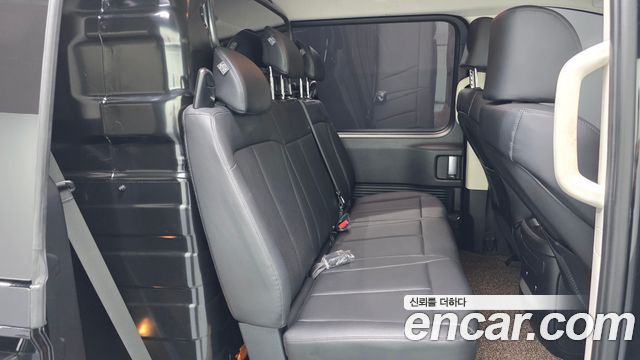 Hyundai Staria HEV 1.6T Cargo 5-Seater Modern 2026 — фото 11