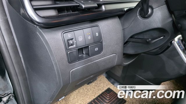Hyundai Staria HEV 1.6T Cargo 5-Seater Modern 2026 — фото 19