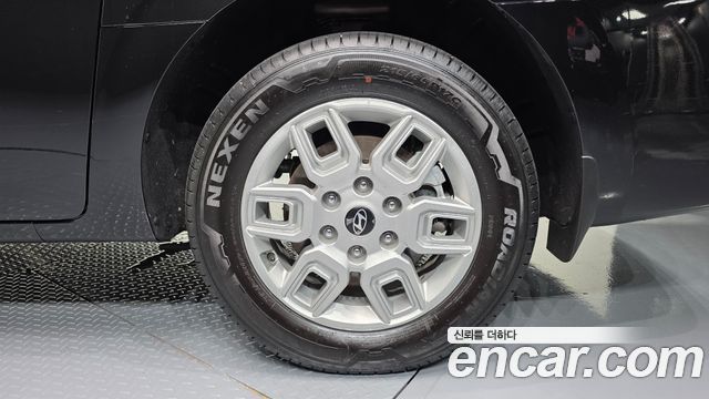 Hyundai Staria HEV 1.6T Cargo 5-Seater Modern 2026 — фото 21