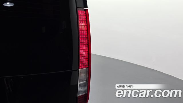 Hyundai Staria HEV 1.6T Cargo 5-Seater Modern 2026 — фото 23