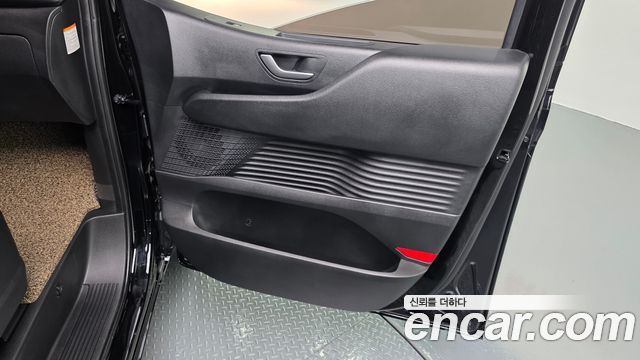 Hyundai Staria HEV 1.6T Cargo 5-Seater Modern 2026 — фото 25