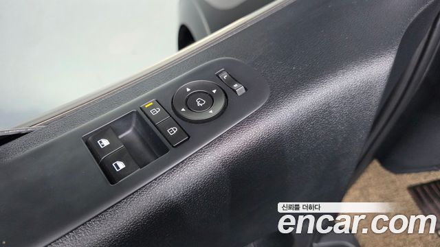 Hyundai Staria HEV 1.6T Cargo 5-Seater Modern 2026 — фото 27