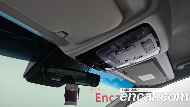 Hyundai Staria HEV 1.6T Cargo 5-Seater Modern 2026 — фото 32