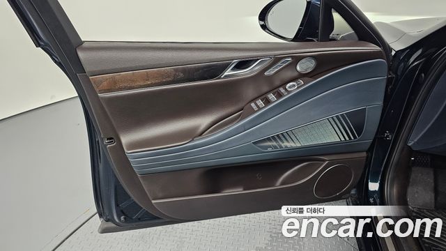 Genesis G80 (RG3) Gasoline 3.5 Turbo AWD 2021 — фото 24