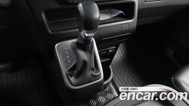 Hyundai Staria Cargo 5-Seater Modern 2022 — фото 9