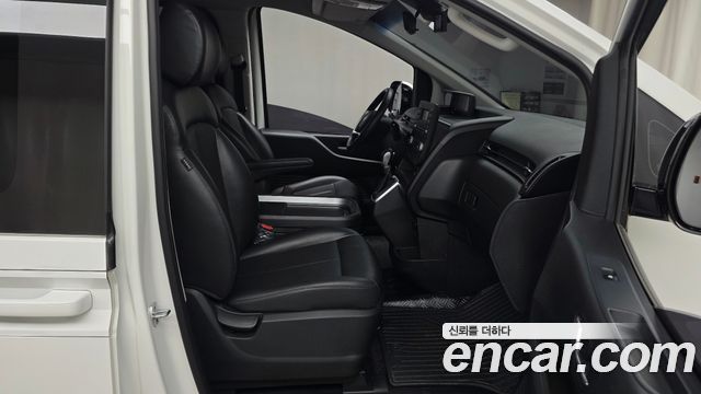 Hyundai Staria Cargo 5-Seater Modern 2022 — фото 11