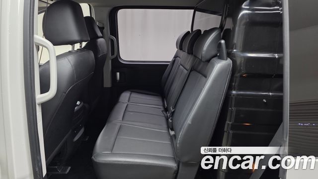 Hyundai Staria Cargo 5-Seater Modern 2022 — фото 12