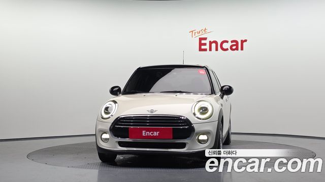 MINI Cooper D 5Door Standard 3rd 2019 — фото 3