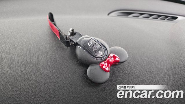 MINI Cooper D 5Door Standard 3rd 2019 — фото 16