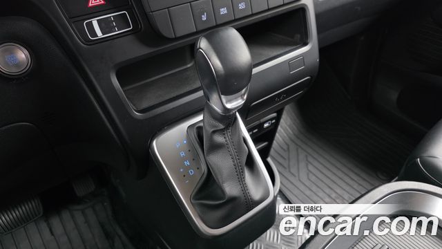 Hyundai Staria Cargo 5-Seater Modern 2022 — фото 9