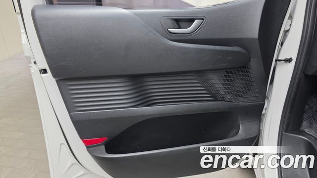 Hyundai Staria Cargo 5-Seater Modern 2022 — фото 24