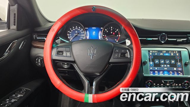 Maserati Quattroporte 3.0 Diesel 2016 — фото 12