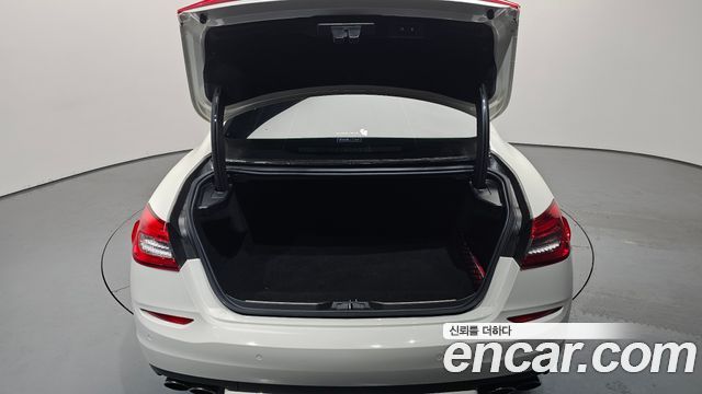 Maserati Quattroporte 3.0 Diesel 2016 — фото 18