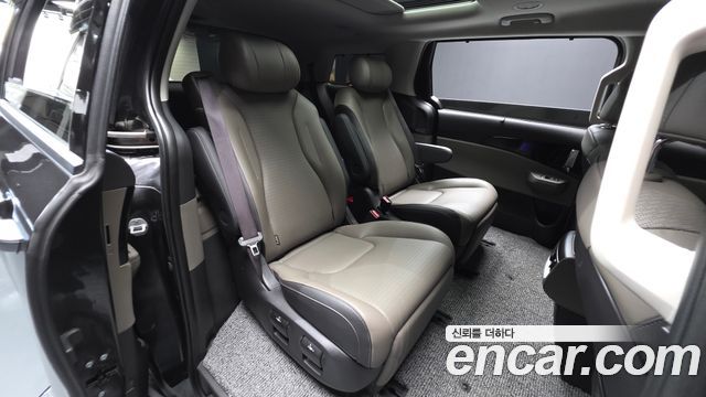Kia Carnival (IV) Gasoline 7-Seater Signature 2025 — фото 12