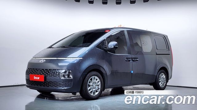 Hyundai Staria L3.5 Cargo 5-Seater Modern 2023 — фото 1