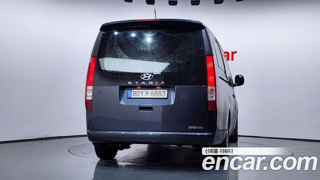 Hyundai Staria L3.5 Cargo 5-Seater Modern 2023 — фото 4