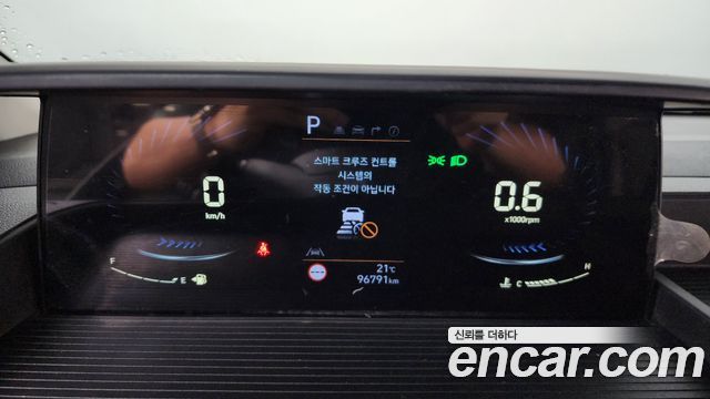 Hyundai Staria L3.5 Cargo 5-Seater Modern 2023 — фото 8