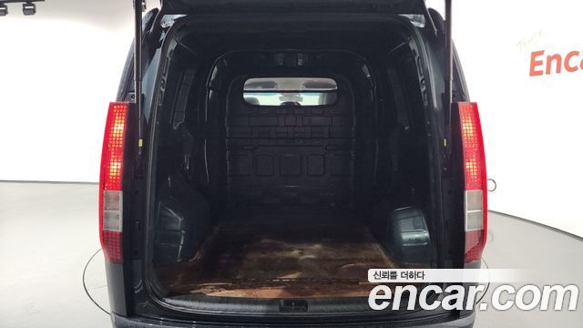 Hyundai Staria L3.5 Cargo 5-Seater Modern 2023 — фото 20