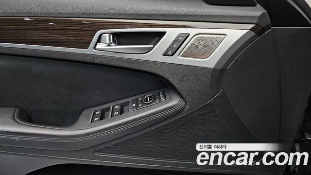 Genesis G80 3.3 GDI Prestige 2018 — фото 14