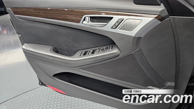 Genesis G80 3.3 GDI Prestige 2018 — фото 24