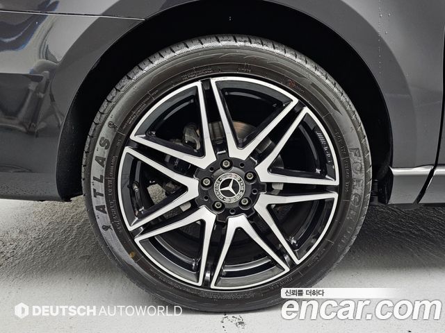 Mercedes-Benz V-Class V220 CDI W447 2023 — фото 5