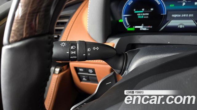 Toyota Alphard (IV) 2.5 HEV Executive AWD 2025 — фото 34