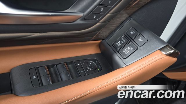 Toyota Alphard (IV) 2.5 HEV Executive AWD 2025 — фото 35
