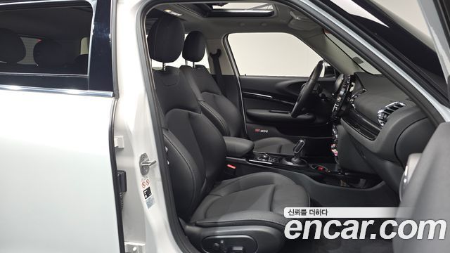 MINI Cooper Clubman Classic 2nd 2024 — фото 15