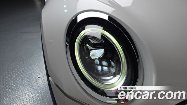 MINI Cooper Clubman Classic 2nd 2024 — фото 28