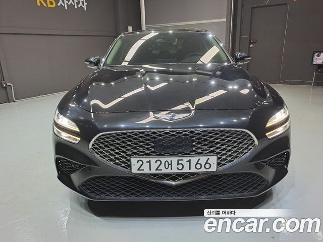 Genesis G70 Gasoline 2.0T 2WD 2023 — фото 2