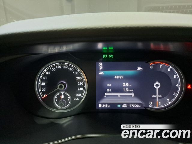 Genesis G70 Gasoline 2.0T 2WD 2023 — фото 10