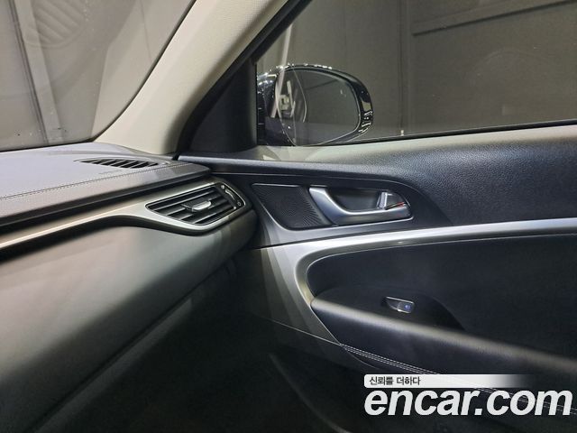 Genesis G70 Gasoline 2.0T 2WD 2023 — фото 20