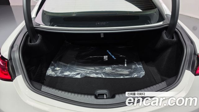 Mercedes-Benz CLE-Class (C236) CLE200 Coupe 2024 — фото 17