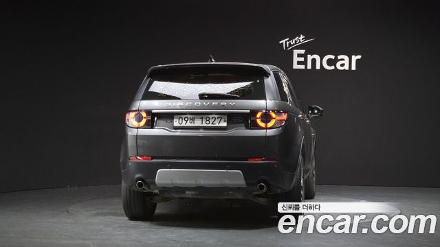 Land Rover Discovery Sport 2.0 TD4 HSE Luxury 2018 — фото 4