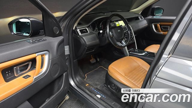Land Rover Discovery Sport 2.0 TD4 HSE Luxury 2018 — фото 10
