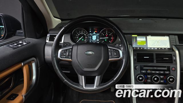 Land Rover Discovery Sport 2.0 TD4 HSE Luxury 2018 — фото 12