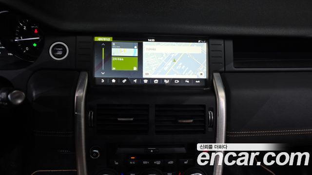 Land Rover Discovery Sport 2.0 TD4 HSE Luxury 2018 — фото 13