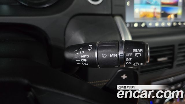 Land Rover Discovery Sport 2.0 TD4 HSE Luxury 2018 — фото 30