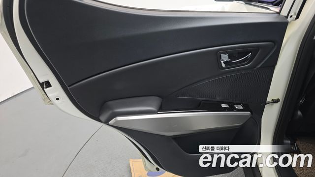 KG Mobility (SsangYong) Tivoli Diesel LX 2WD 2016 — фото 25