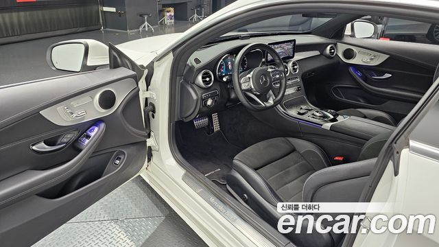 Mercedes-Benz C-Class (W205) C200 Coupe 2023 — фото 10