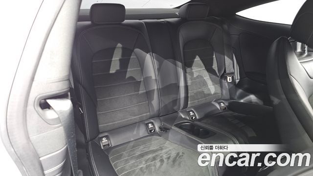 Mercedes-Benz C-Class (W205) C200 Coupe 2023 — фото 11
