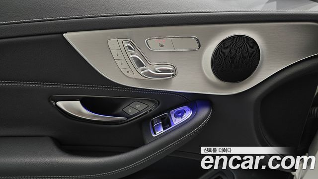 Mercedes-Benz C-Class (W205) C200 Coupe 2023 — фото 14