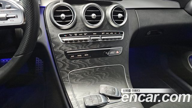 Mercedes-Benz C-Class (W205) C200 Coupe 2023 — фото 28