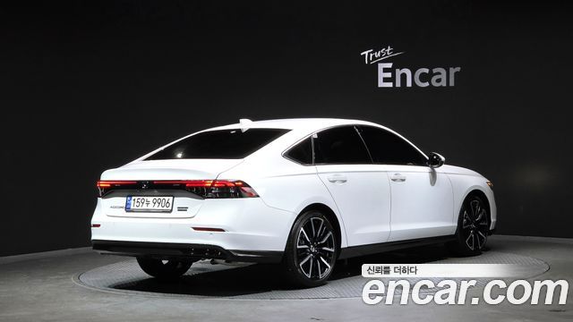 Honda Accord (XI) 2.0 Hybrid Touring 2023 — фото 2